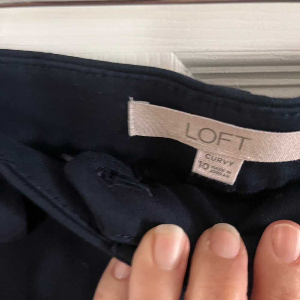 LOFT Navy Curvy “The Sutton” Trouser Pants Size 10 - Picture 4 of 8